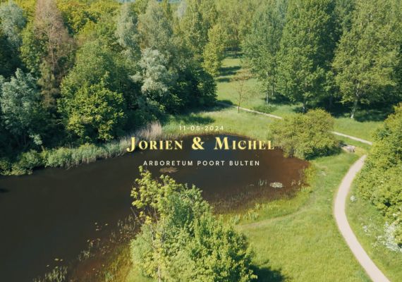 Freelance opdracht van een bruiloft met een same day edit. De video werd op dezelfde avond al aan de gasten getoond.